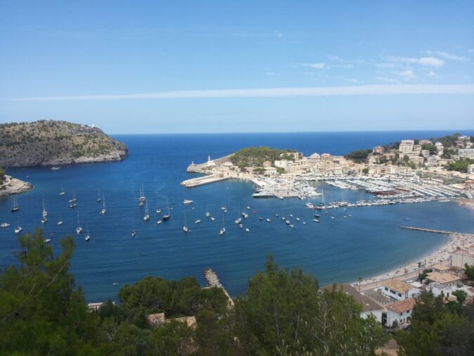 Port de Soller - a must visit place in Mallorca Port de Soller - a must visit place in Mallorca