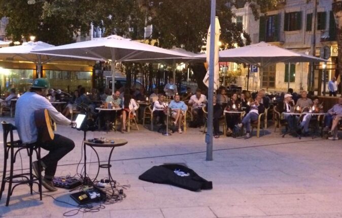 best bars in Soller, Mallorca, Spain best bars in Soller, Mallorca, Spain