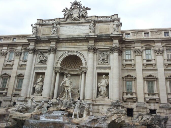 What to see & do in Rome in 24 hours - trevi fountain rome italy What to see & do in Rome in 24 hours - trevi fountain rome italy