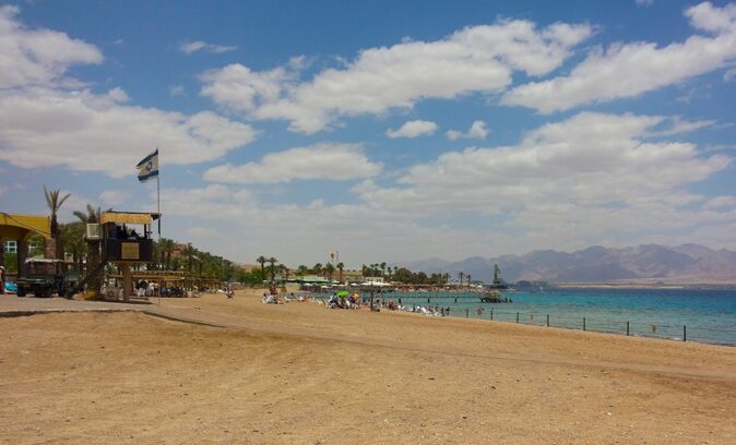 volunteer abroad: coral reef conservation work in Israel volunteer abroad: coral reef conservation work in Israel