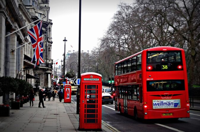 What is it like to live life in London, England as an expat