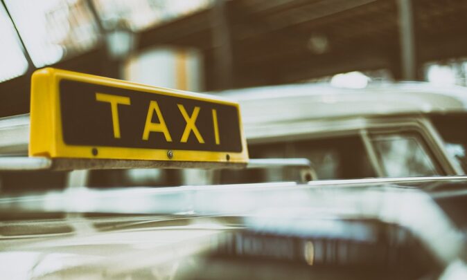 a taxi to travel in Sydney a taxi to travel in Sydney