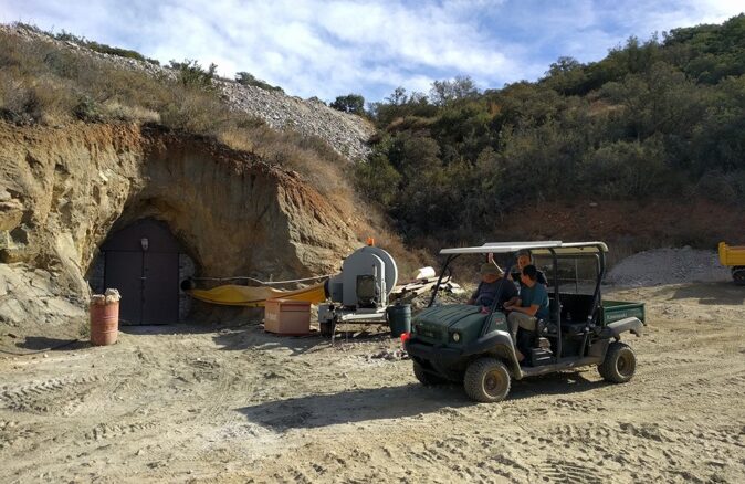 best day trips from San Diego: gemstone mining best day trips from San Diego: gemstone mining