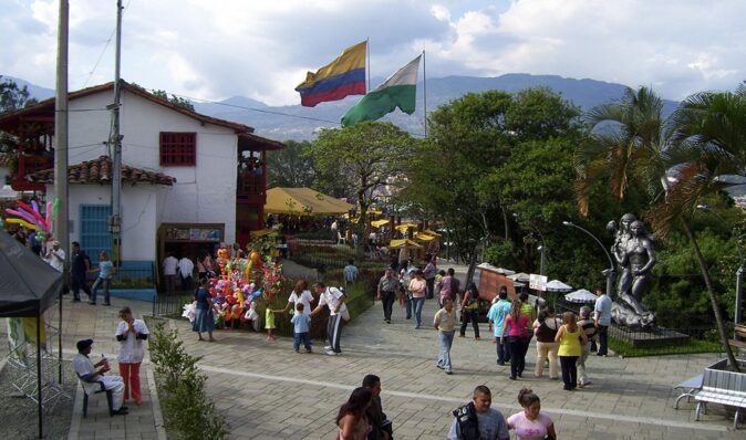 meeting people in Medellin - a digital nomad guide meeting people in Medellin - a digital nomad guide