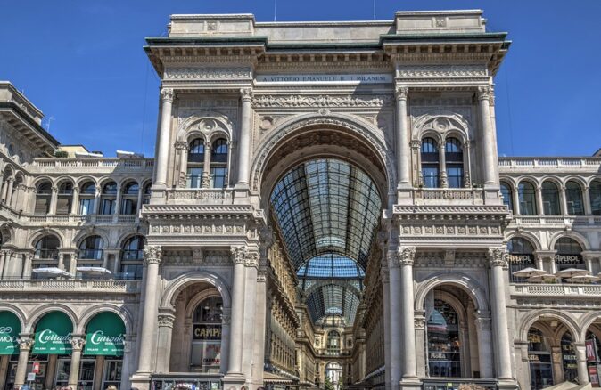 Galleria Vittorio Emmanuelle, a must see in Milan