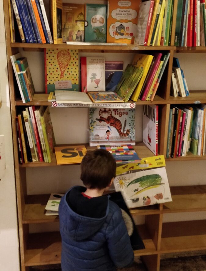 What to do in Valencia with kids: visit Ubik cafe & library