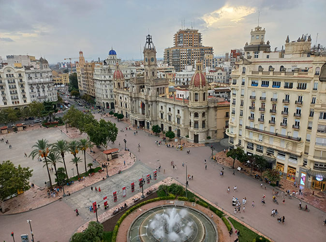 An aerial view of Plaza del Ayuntamiento
