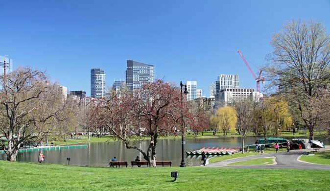 Places to visit in Boston: Boston Public Garden