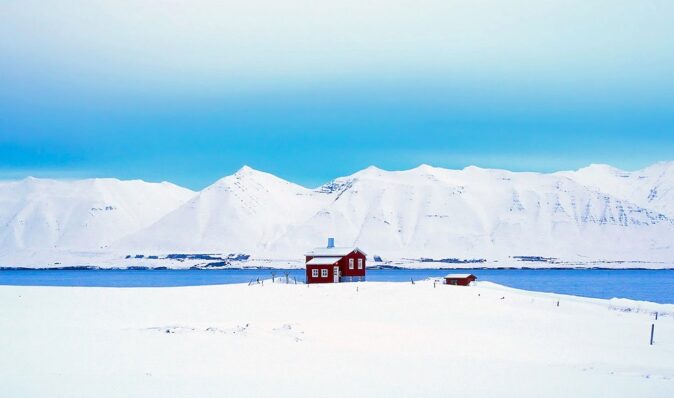 budget travel to Iceland - travel tips budget travel to Iceland - travel tips