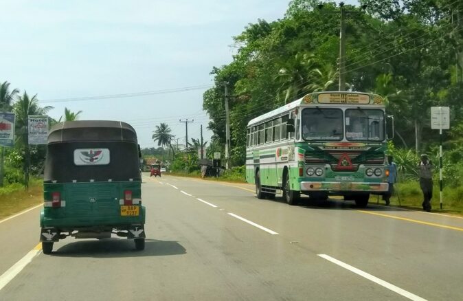 What to know about driving in Sri Lanka - buses stop frequently What to know about driving in Sri Lanka - buses stop frequently