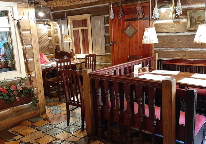 where to eat in Vilnius: Etno Dvaras