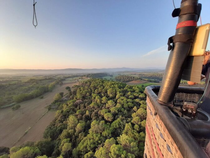 Enjoying the view while hot air ballooning in Catalonia Enjoying the view while hot air ballooning in Catalonia