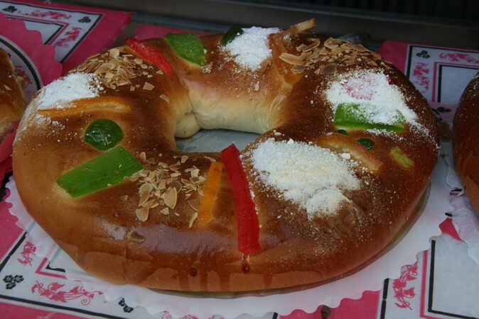 A Spanish Christmas tradition: Roscon de Reyes A Spanish Christmas tradition: Roscon de Reyes