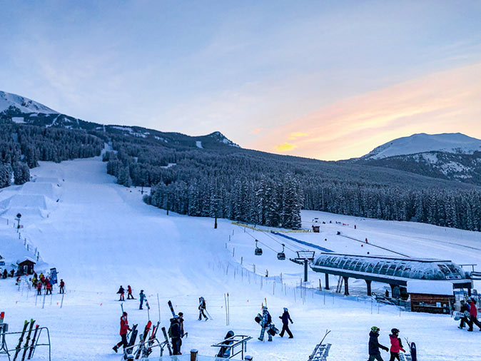 skiing at Lake Louise Ski Resort, Banff skiing at Lake Louise Ski Resort