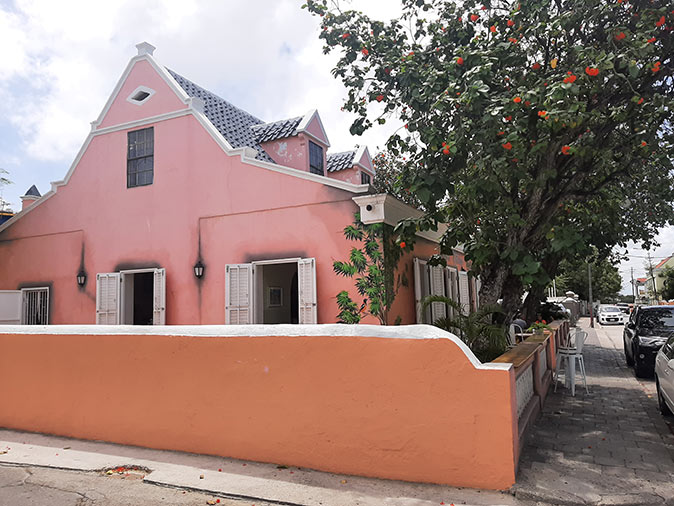 one of the best cafes to work from in Curaçao one of the best cafes to work from in Curaçao