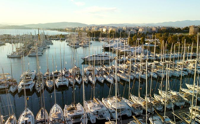 renting a boat in Greece