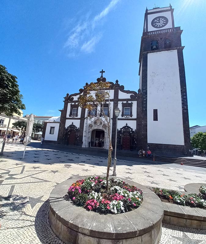 A church square in Ponta Delgada A church square in Ponta Delgada